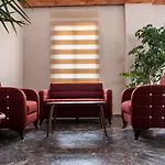 Side Spring Hotel